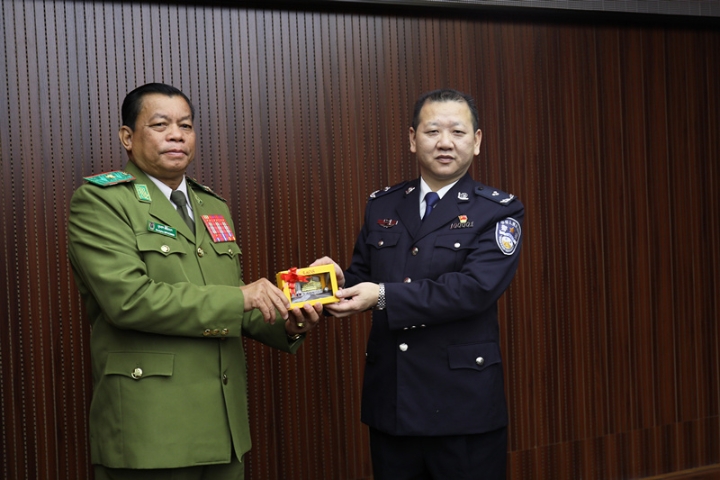 老挝万象市公安局来常德开展国际警务交流合作