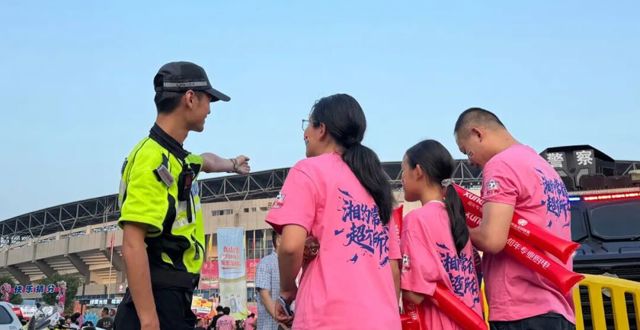 国庆中秋假期城乡道路交通平安有序