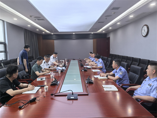 召开专题调度会_副本