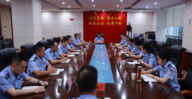 市局机关召开2026年“八一”建军节退伍军人座谈会