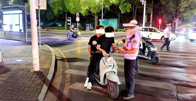 常德公安交管部门掀起摩托车电动自行车道路交通安全领域集中整治热潮